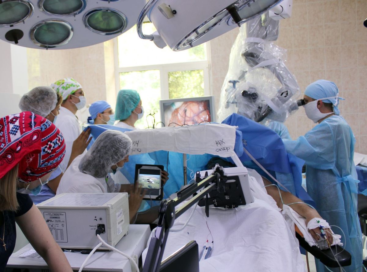 Ставропольские врачи провели операцию на мозге пациента в сознании