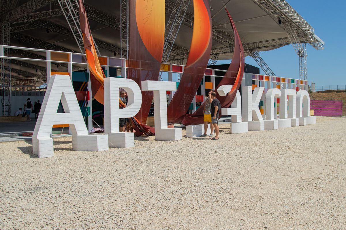 Ставропольская экспозиция произвела фурор на фестивале молодого искусства «Таврида.Арт» в Крыму