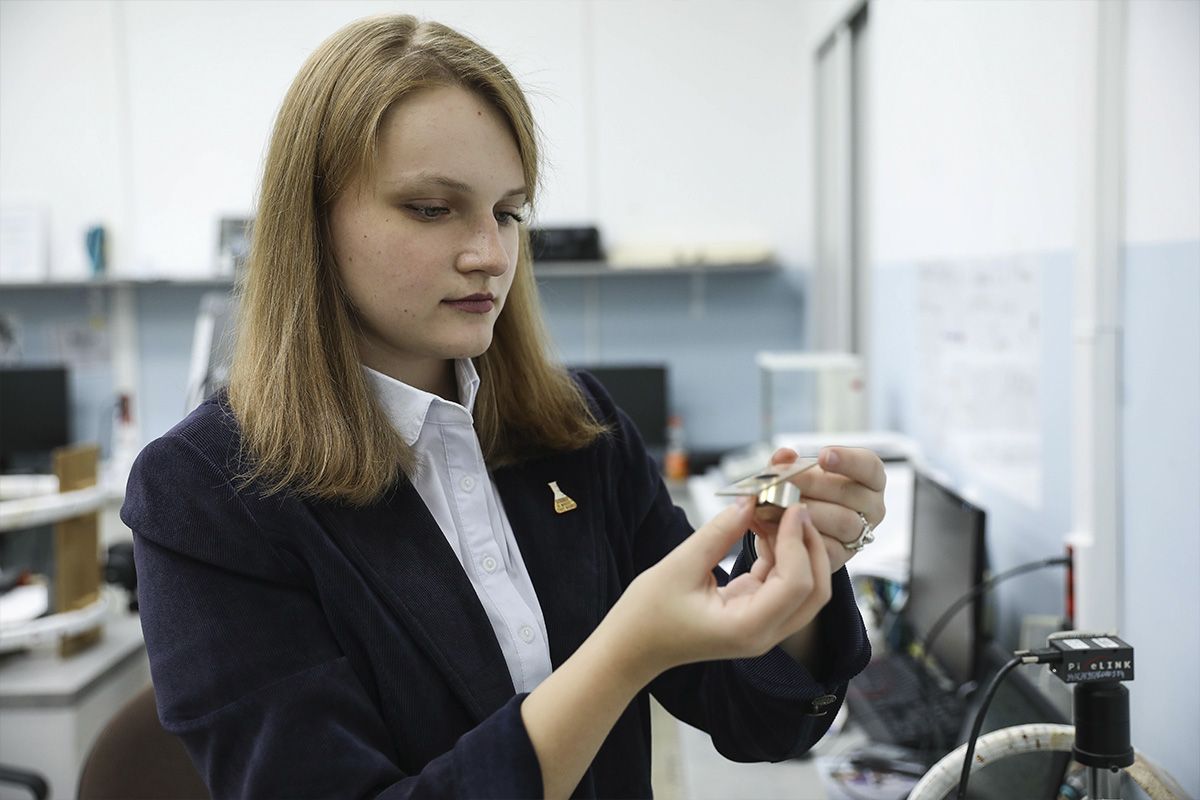 Ставропольская студентка предложила лечить закупорку сосудов магнитными микрокаплями