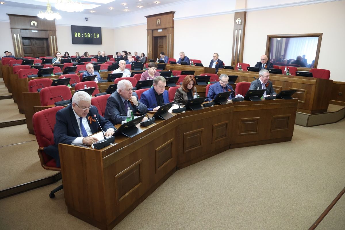 На заседании Думы краевые депутаты рассмотрят 16 вопросов