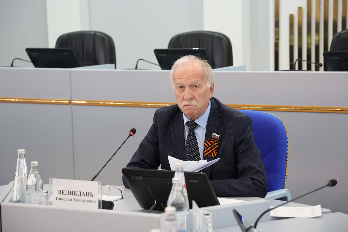 Спикер Думы Ставрополья Николай Великдань принимает поздравления