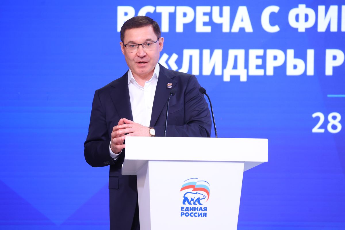 Владимир Якушев провел встречу с финалистами конкурса «Лидеры России. Политика»