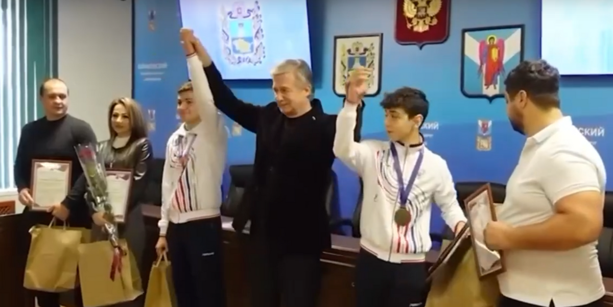 Игорь Серов встретился с боксерами, показавшими высокие результаты на престижных соревнованиях