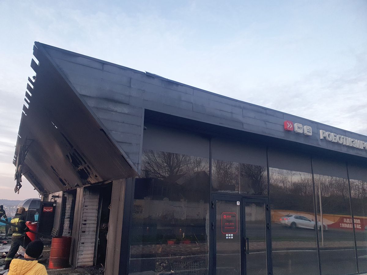 В Ставрополе выгорела роботизированная автомойка