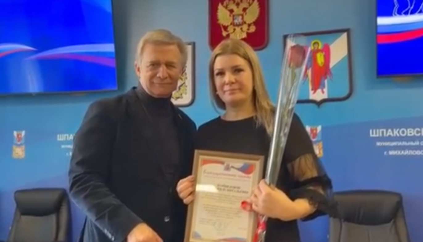 Игорь Серов поздравил коммунальщиков с профессиональным праздником