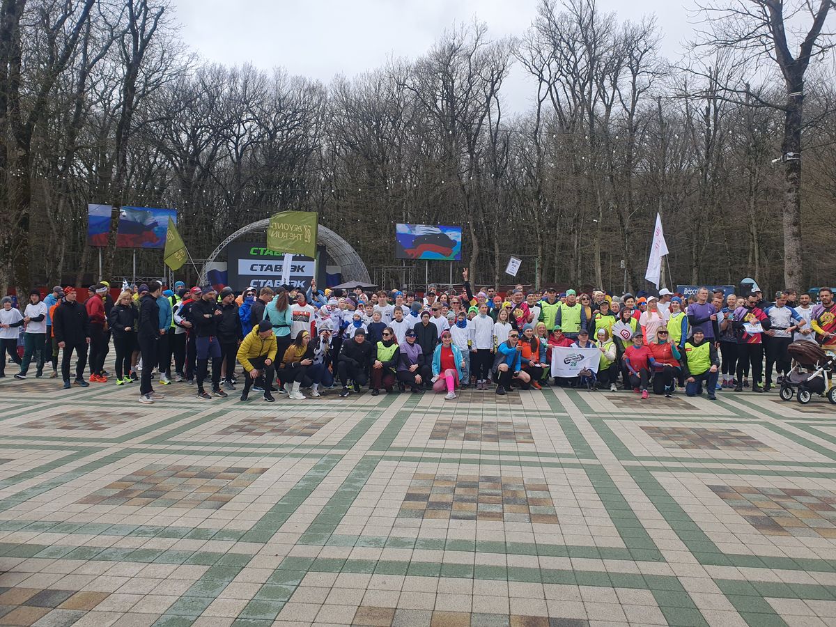 На старт «5 вёрст» в парке Победы Ставрополя  вышли поклонники ЗОЖ