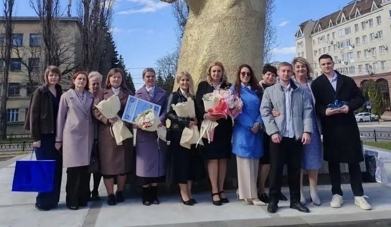 Педагоги Шпаковского округа собрали букет побед в краевых конкурсах