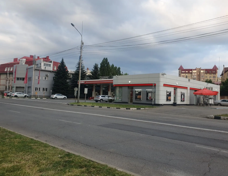 На одной из АЗС в Ставрополе исчезла утренняя очередь