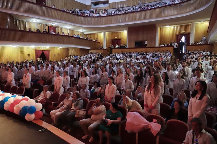 В Ставрополе выпускники государственного медуниверситета получили дипломы