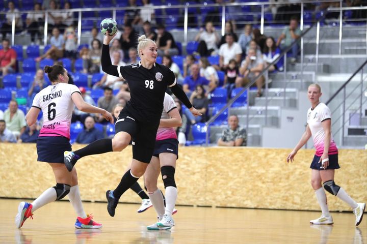 Бились как тигрицы: ставропольские гандболистки уступили один мяч бронзовым призерам прошлогоднего чемпионата