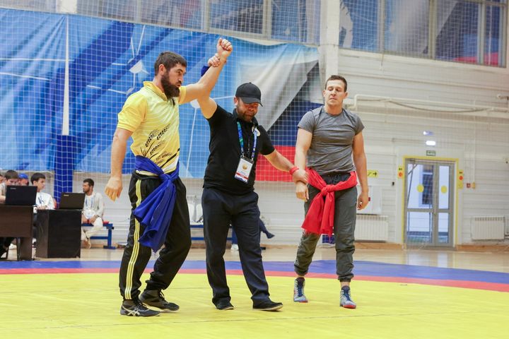 Ставропольские борцы на поясах блеснули мастерством в масштабах макрорегиона