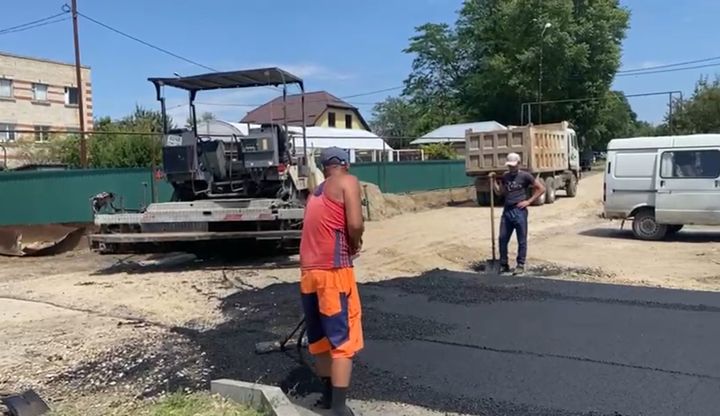 В Шпаковском округе в прошлом году отремонтировали три автодороги