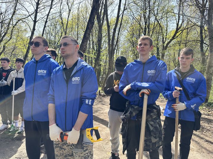 В Ставрополе профсоюзная молодежь поучаствовала в акции «Чистая память»