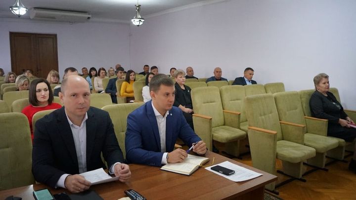 В администрации Грачевского округа обсудили вопросы подготовки к зиме