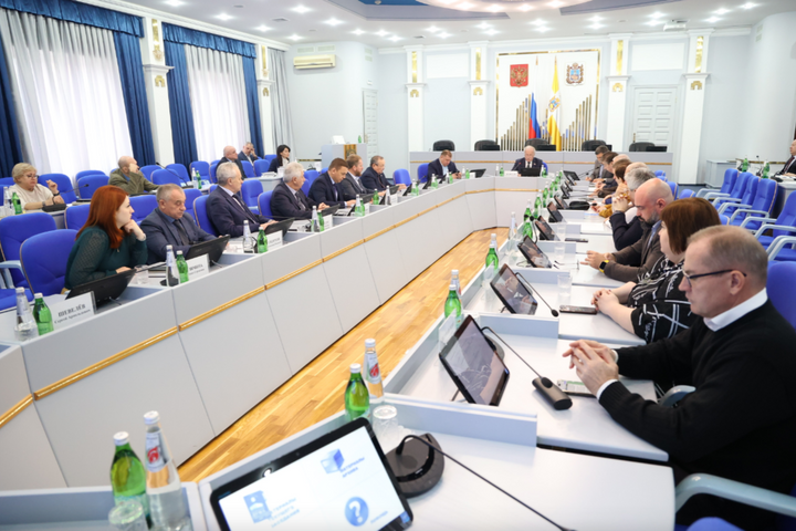 Депутаты Думы начали подготовку к декабрьскому заседанию