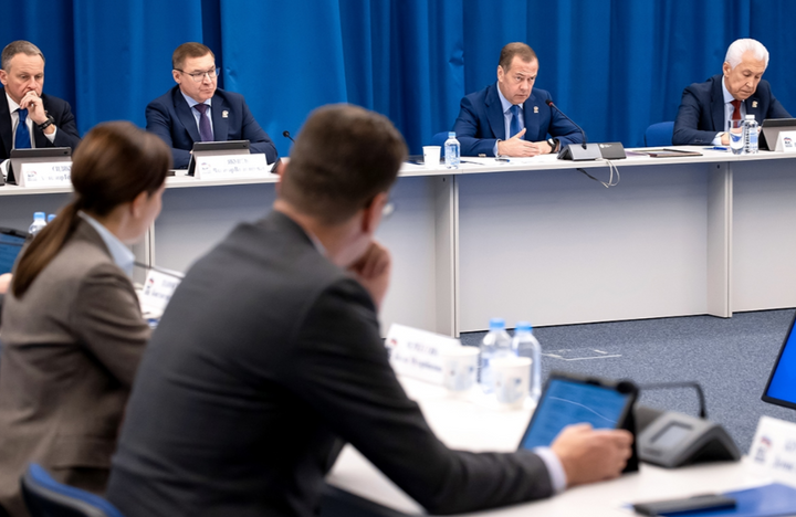 «Единая Россия» обеспечит финансирование народной программы в проекте бюджета