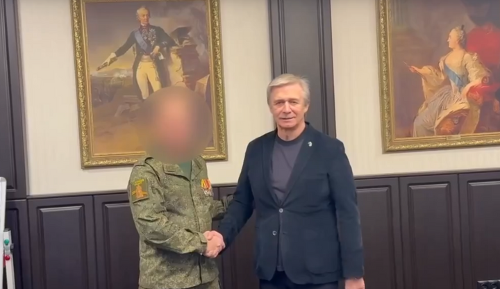Игорь Серов в Михайловске провел встречу с бойцом СВО