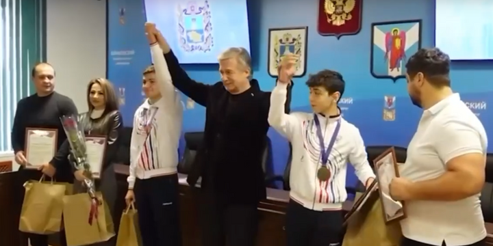 Игорь Серов встретился с боксерами, показавшими высокие результаты на престижных соревнованиях