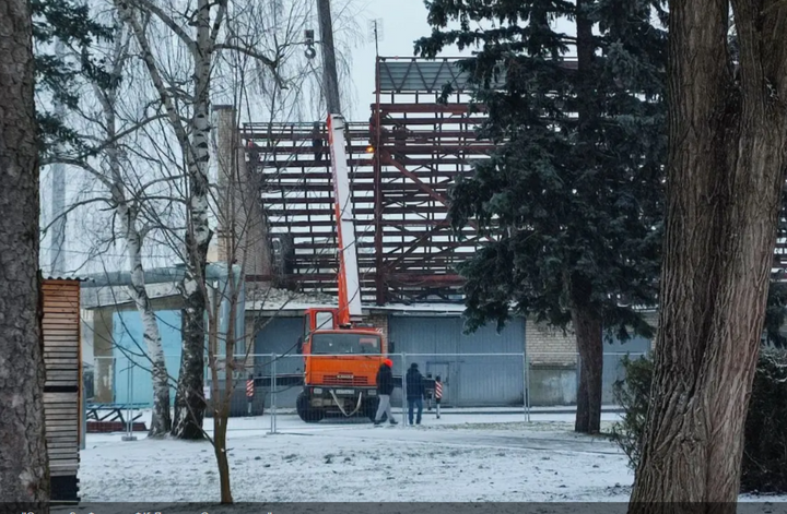 В Ставрополе аварийную часть трибуны на «Динамо» заменит современная кровля
