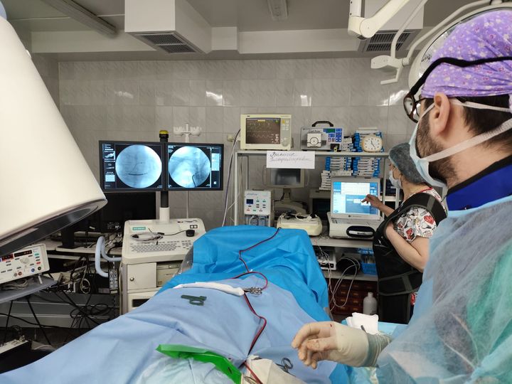 На Ставрополье впервые выполнили имплантацию устройства модуляции сердечной сократимости «Оптимайзер»