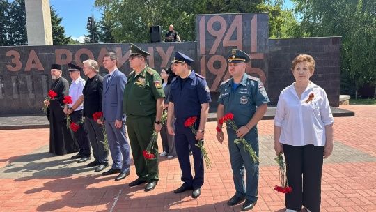 В Михайловске провели митинг, посвященный Дню памяти и скорби
